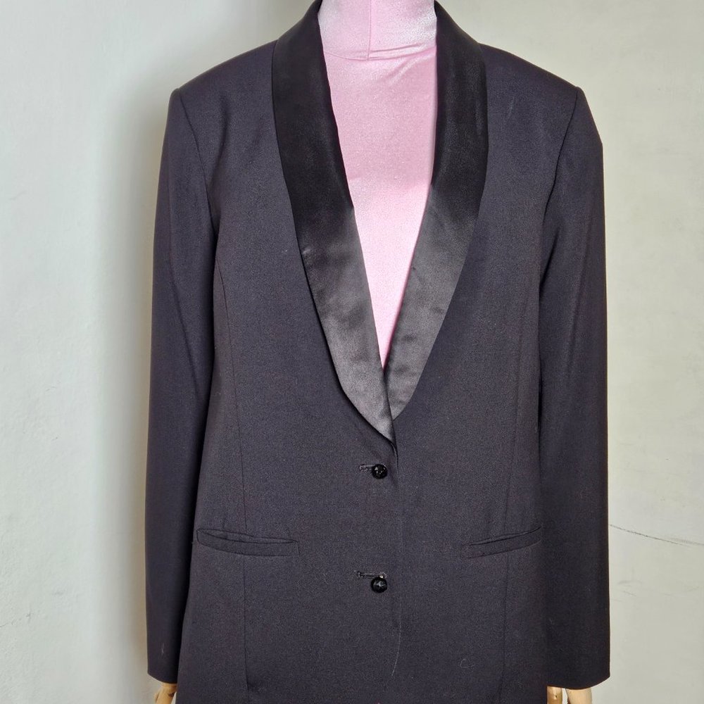 Smocking jacket